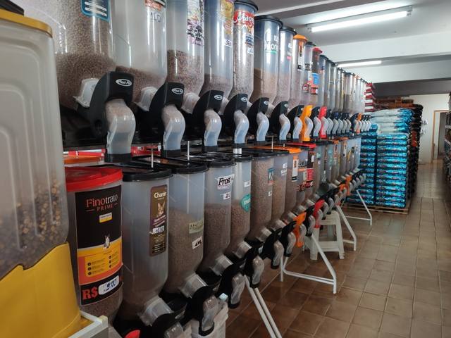 Ração a granel nos dispensers